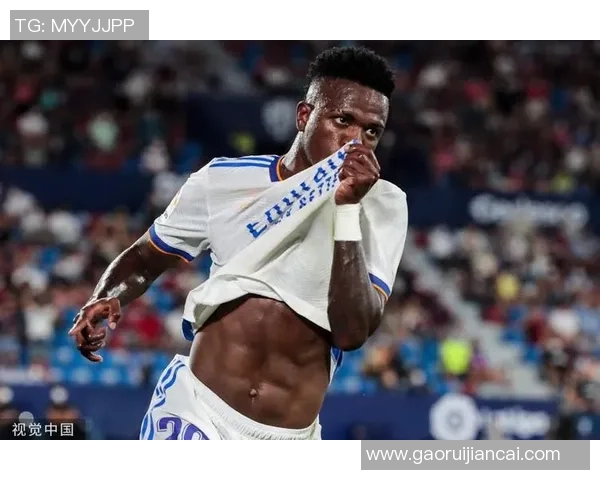 库尔图瓦的呐喊:维尼修斯判罚争议,皇马球迷的集体沉默与爆发 库尔图瓦的呐喊:维尼修斯判罚争议,皇马球迷的集体沉默与爆发